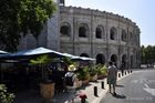 Nimes19_20_small.jpg